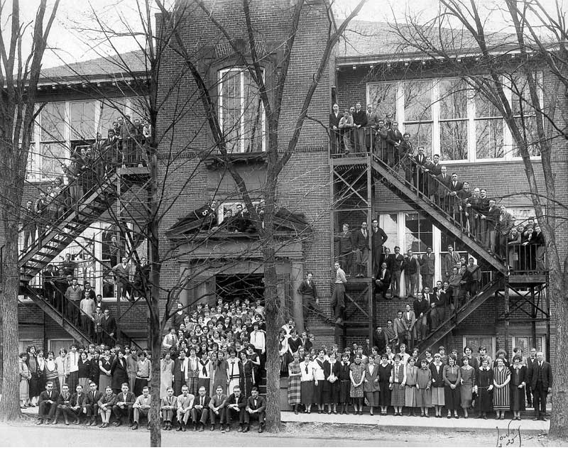 Stroudsburg High School graduating class of 1925. The school burned down two years later.