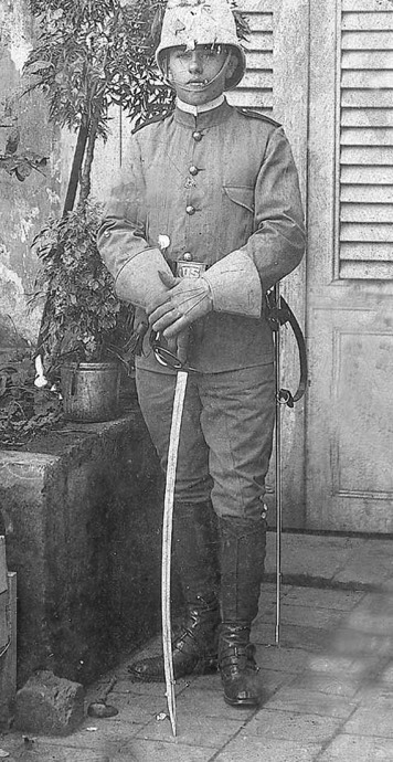 Howard Arndt in Matangas, Cuba, during the Spanish-American War, Feb. 2, 1901.